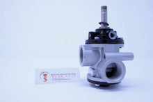 Load image into Gallery viewer, Univer AG-3051 (U2) Poppet Valve for Vacuum
